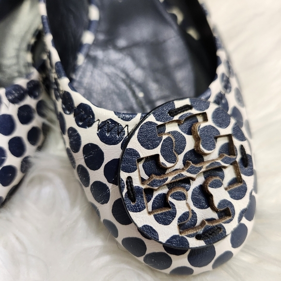 🔹️TORY BURCH🔹️ navy blue & white polka dots Ballet flats size 8 ✨️💙 - Picture 7 of 12